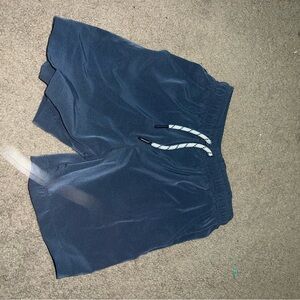 vineyard vines kids performance shorts size 6